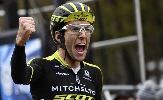 Simon Yates gana la séptima etapa y arrebata liderato a Luis León Sánchez