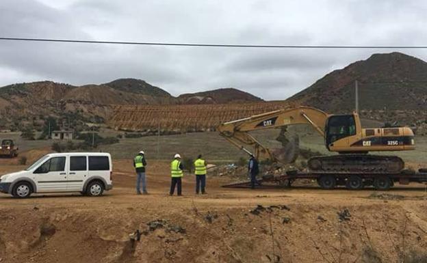 Unas máquinas trabajando en la zona