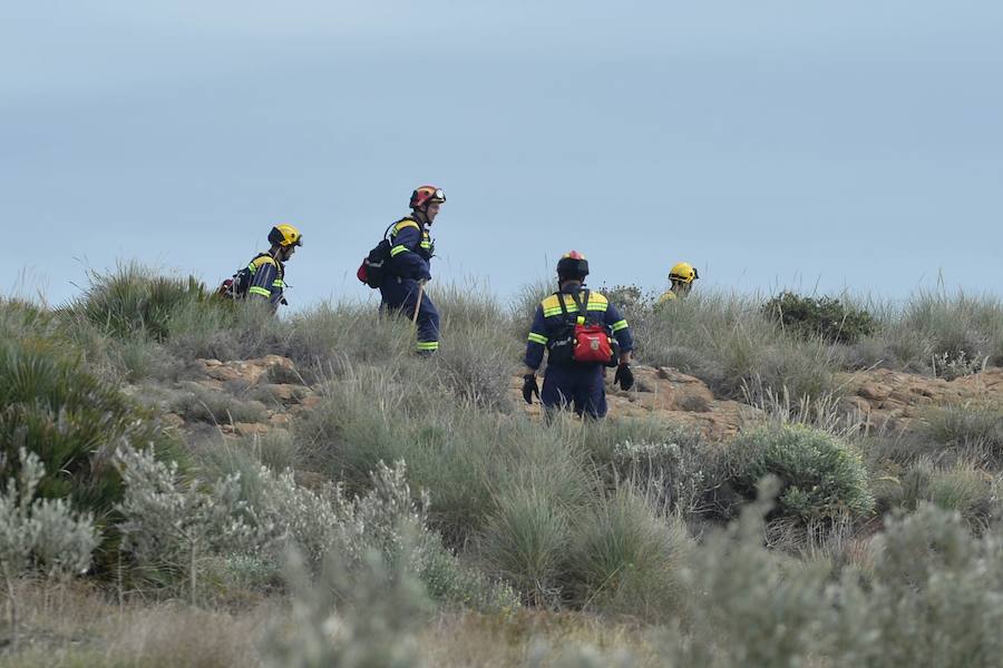 Un total de 169 efectivos de Bomberos, Policía Local, Protección Civil, Servicios de Emergencias y Policía Nacional de la Región acuden a Níjar, desde el pasado día 2, para trabajar voluntariamente en la búsqueda del niño desaparecido. ‘La Verdad’ les acompañó en el rastreo