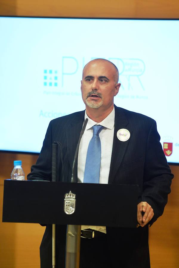 La Comunidad pone en marcha un plan integral que incluye 189 medidas en Sanidad, Educación, servicios sociales e investigación