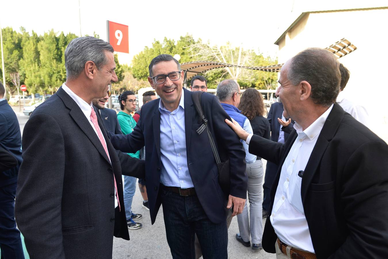 Los dos candidatos a rector de la Universidad de Murcia (UMU) Pedro Lozano y José Luján participaron en un debate con estudiantes en la Facultad de Educación.