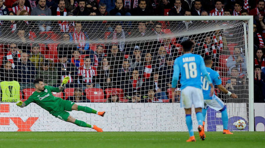 El cuadro bilbaíno sucumbió ante el Olympique de Marsella por 1-2 en San Mamés. Payet abrió el marcador de penalti y Ocampos remachó para los franceses. Williams recortó distancias y Aduriz fue expulsado por doble tarjeta amarilla.