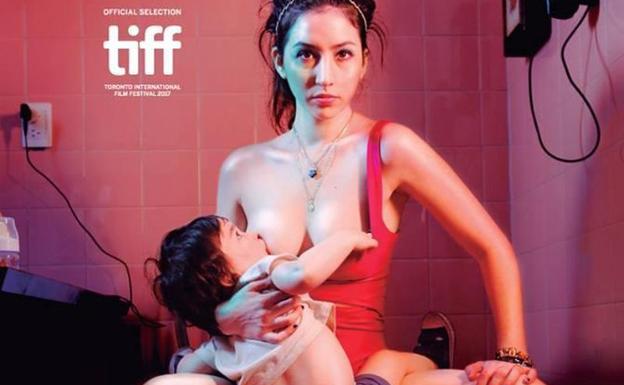 El Luzzy proyecta la película 'Alanis'