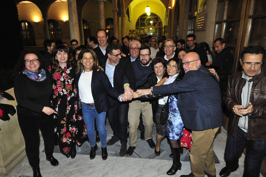 El catedrático de Derecho del Trabajo sustituirá a José Orihuela en el cargo tras imponerse con el 52,8% de los votos a Pedro Lozano en la segunda vuelta de los comicios universitarios