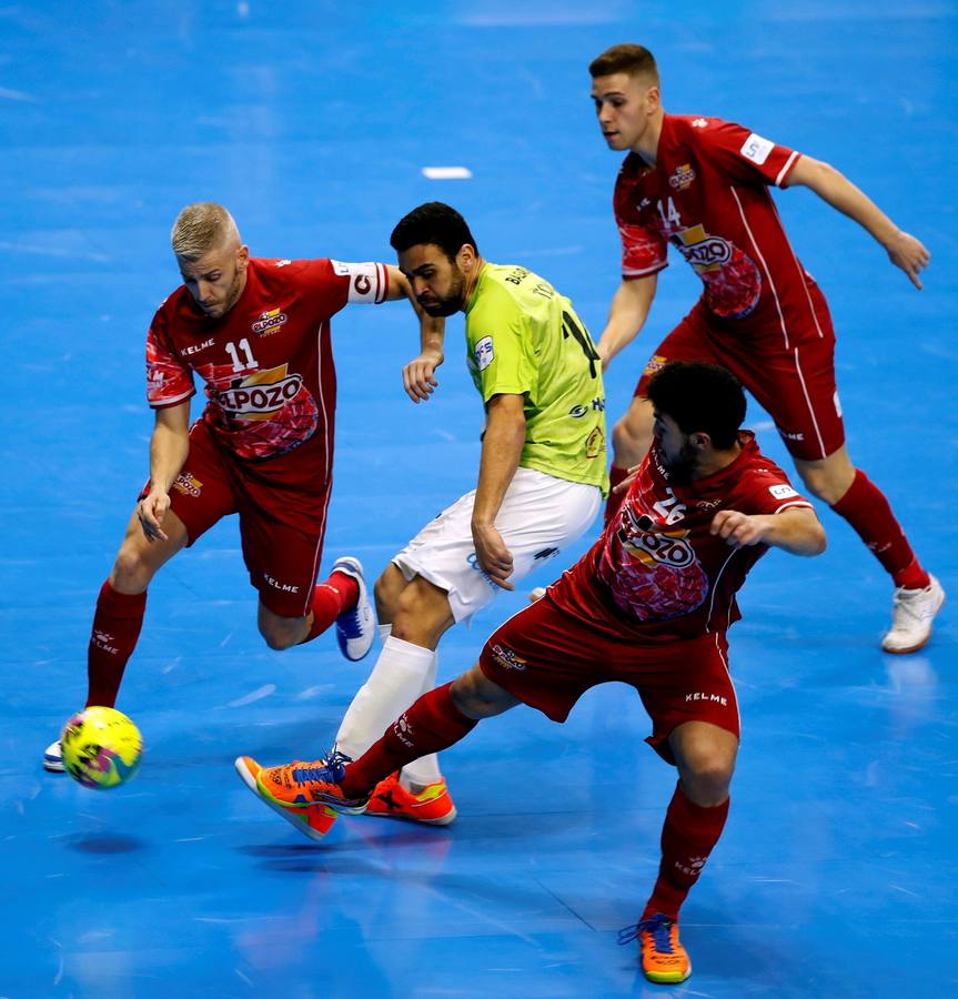 El meta argentino detuvo un doble penalti a Miguelín en el último minuto y el Palma deja fuera a un equipo irreconocible