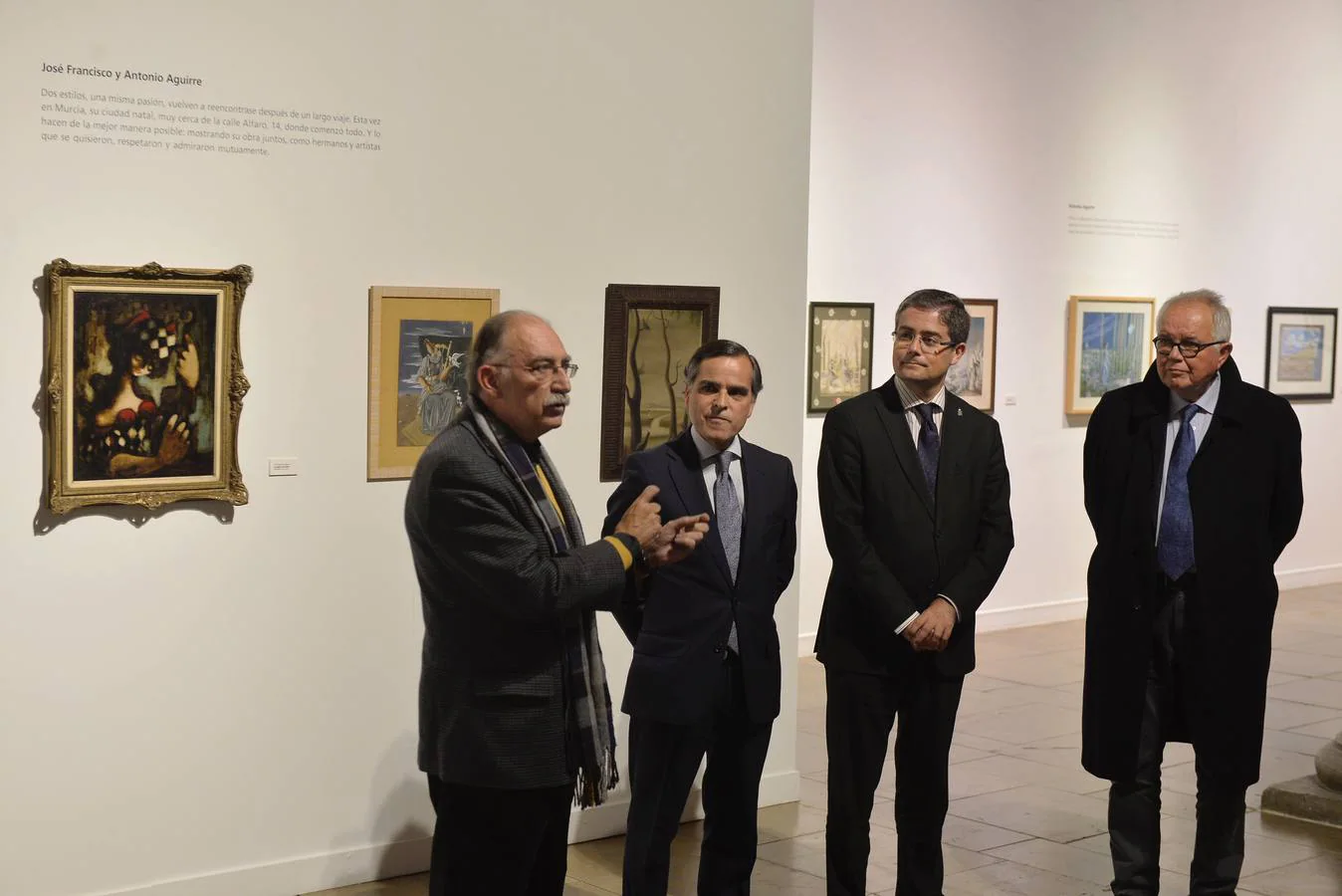 El Palacio Almudí de Murcia inauguró la exposición ‘Pintura ilustrada. Ilustración pintada’, que reúne por primera vez en la capital la obra de los hermanos José Francisco y Antonio Aguirre, destacados ilustradores y pintores murcianos.