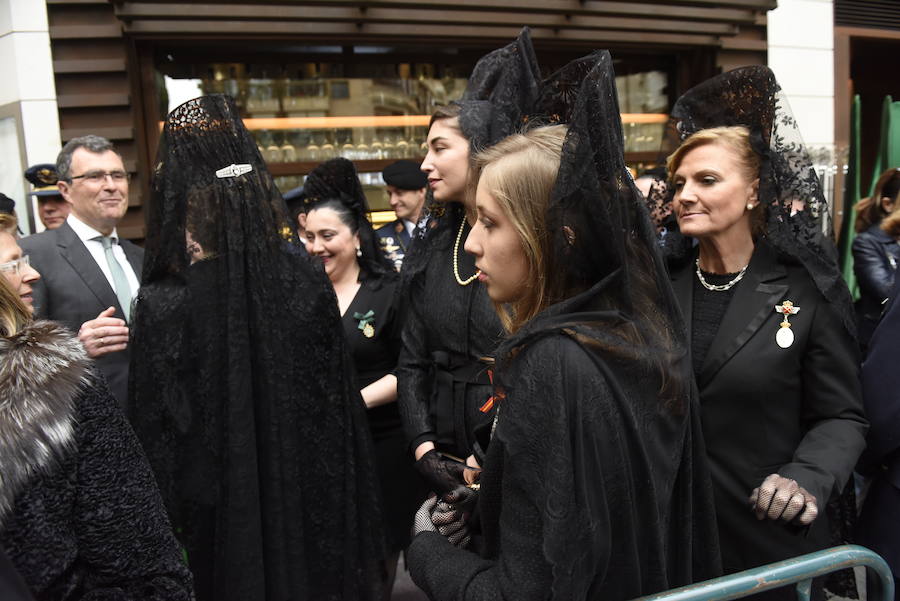 La cofradía luchó contra la lluvia en este Domingo de Ramos