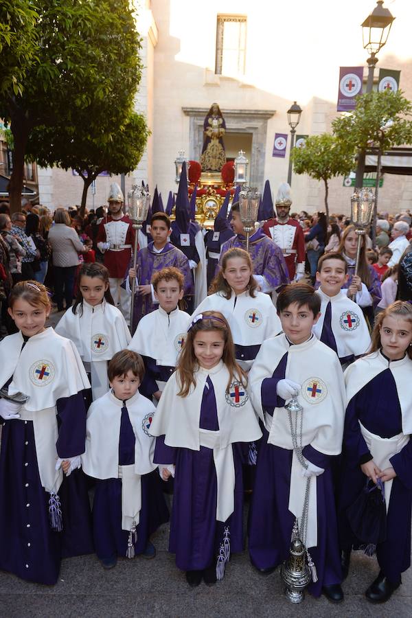 La Hermandad de Esclavos de Nuestro Padre Jesús del Rescate y María Santísima de la Esperanza transportó este Martes Santo sus tronos desde la Iglesia de San Juan Bautista de Murcia.