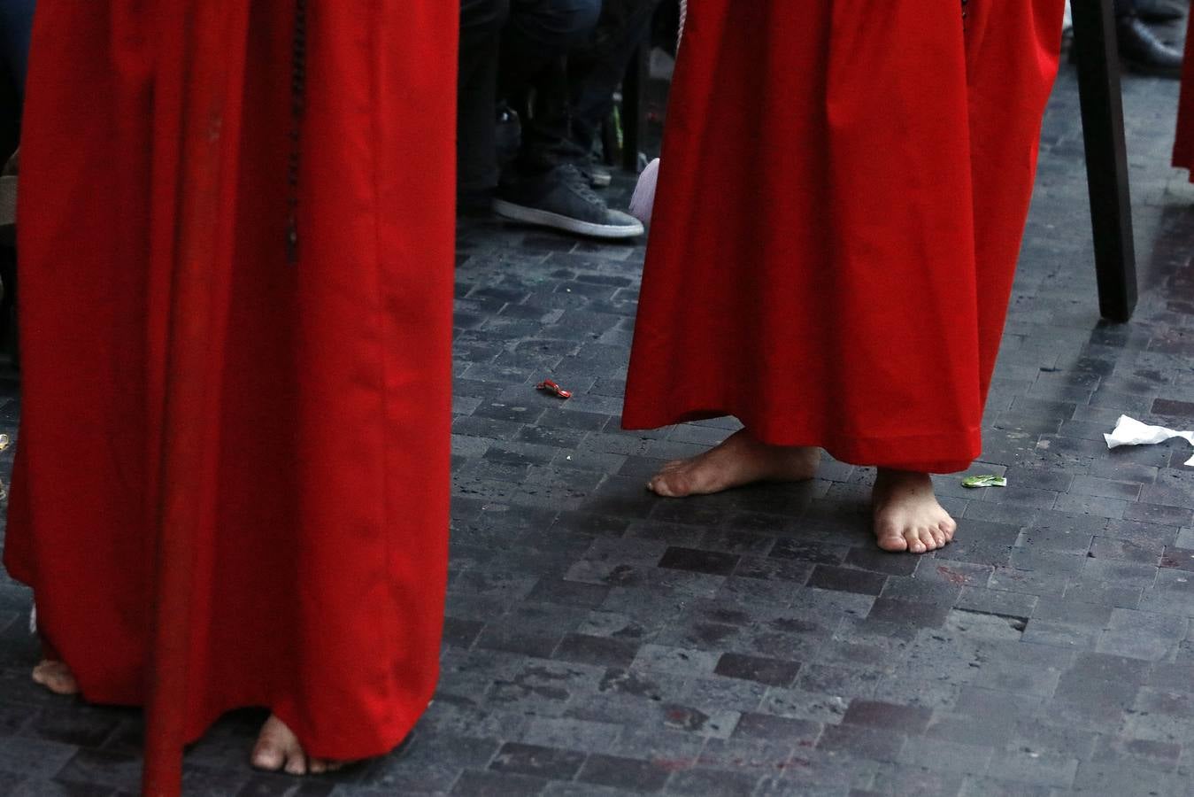 La multitudinaria procesión que partió de la parroquia de El Carmen convocó en la ciudad a miles de fieles para vibrar ante el cortejo más huertano