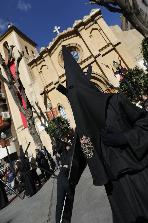 La procesión de Nuestra Señora del Rosario inicia el cierre de la Pasión en Murcia