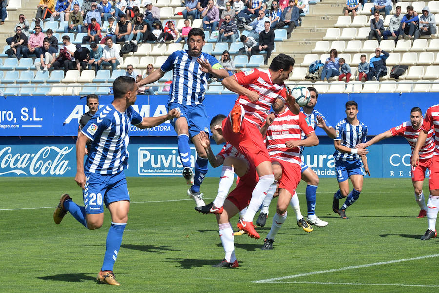 Los de Fabri se llevan el triunfo tras 16 jornadas sin vencer y dan, al fin, una pequeña alegría a su sufrida afición