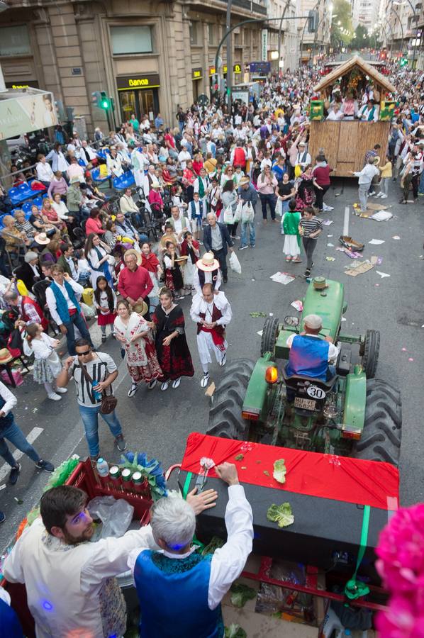 Las calles de Murcia se visten de costumbrismo en el desfile del Bando de La Huerta 2018