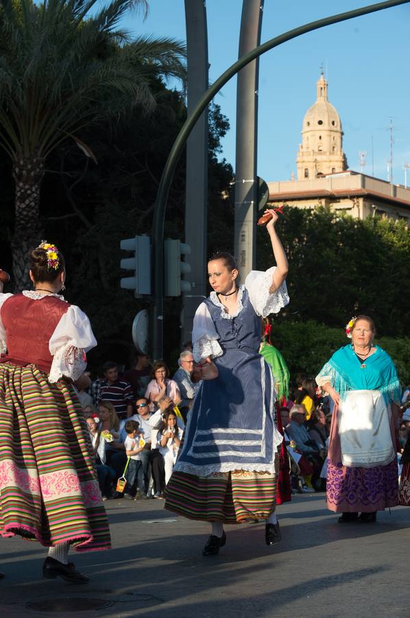 Las calles de Murcia se visten de costumbrismo en el desfile del Bando de La Huerta 2018