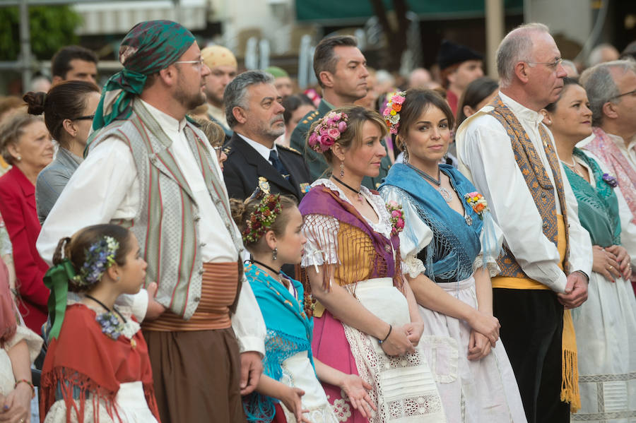 El obispo Lorca Planes invita a compartir «el pan y la alegría» 