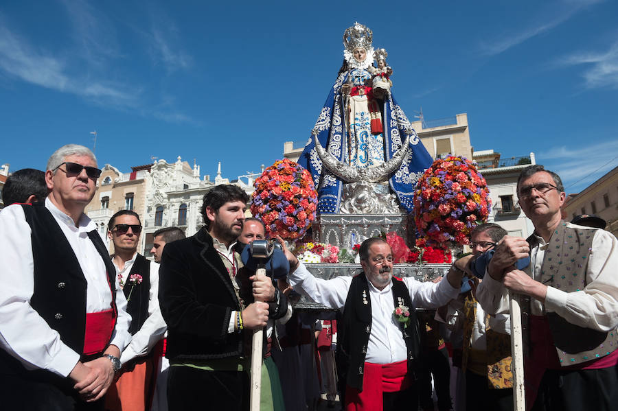 El obispo Lorca Planes invita a compartir «el pan y la alegría» 