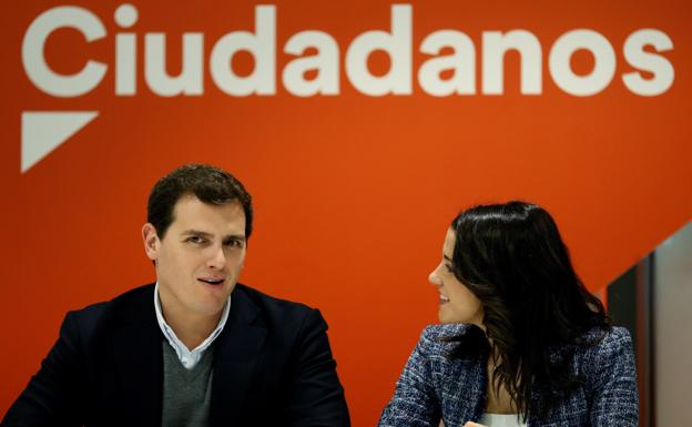 Rivera y Arrimadas, en la reunión del Comité Ejecutivo de Ciudadanos ayer. 