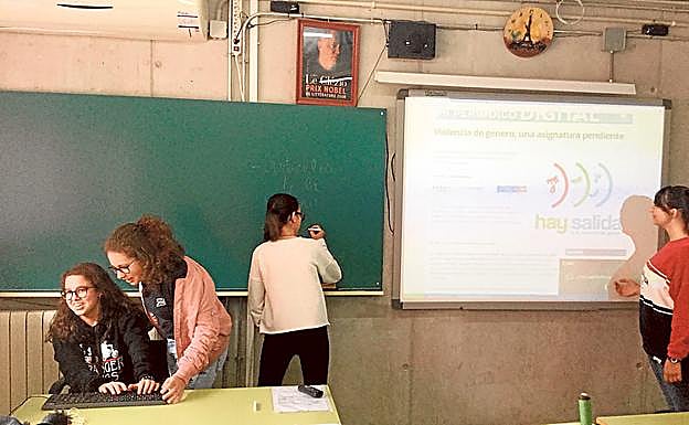 'La Otra Dimensión', en pleno trabajo. 