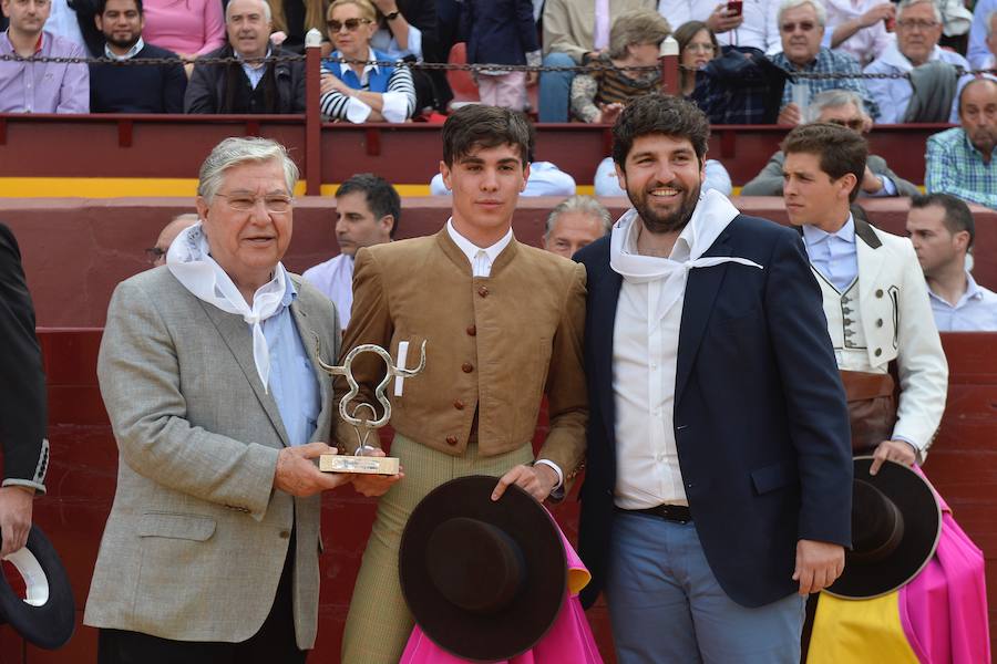 El festival solidario de Murcia volvió a ser un éxito, con trece orejas, dos rabos y mucho público