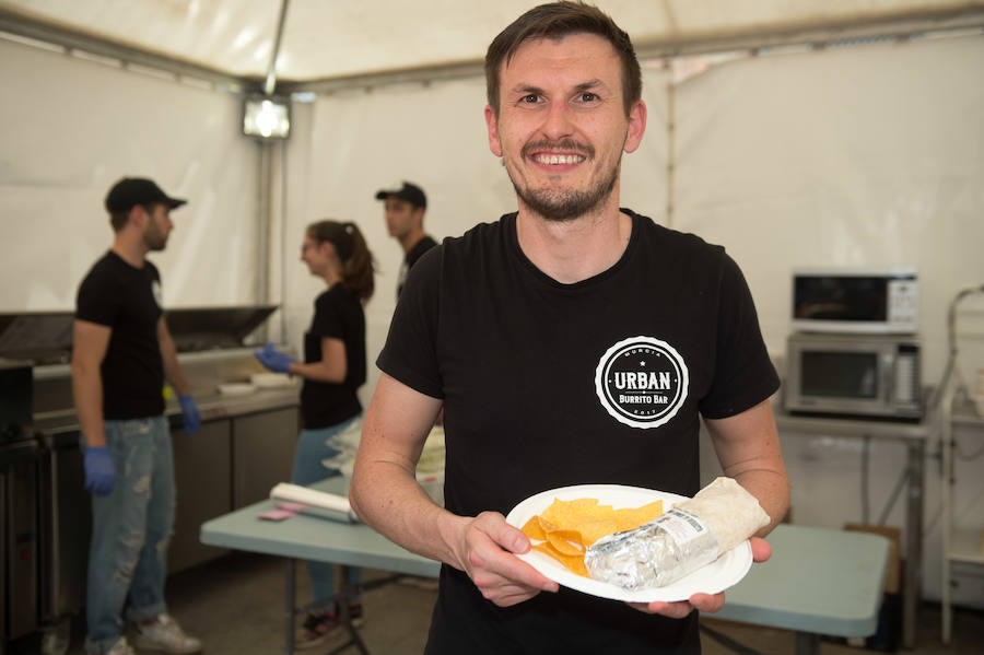 El evento reúne hasta el domingo en la plaza de la Universidad una selección de cervezas destacadas y artesanales que podrán disfrutarse con tapas variadas.