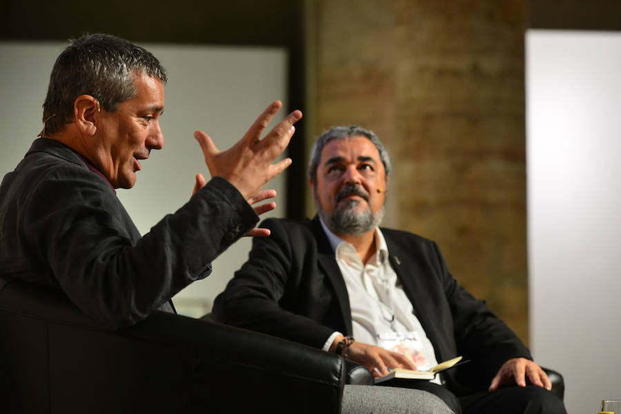 El Palacio del Almudí de Murcia acoge la segunda edición de una cita que busca analizar las relaciones entre España y Latinoamérica. 