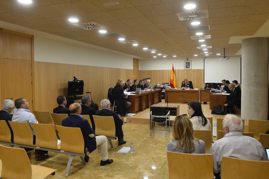 El exalcalde de Murcia Miguel Ángel Cámara se enfrenta a una petición de 10 años de inhabilitación por un presunto delito de prevaricación dentro de la causa por el desarrollo urbanístico de Nueva Condomina.