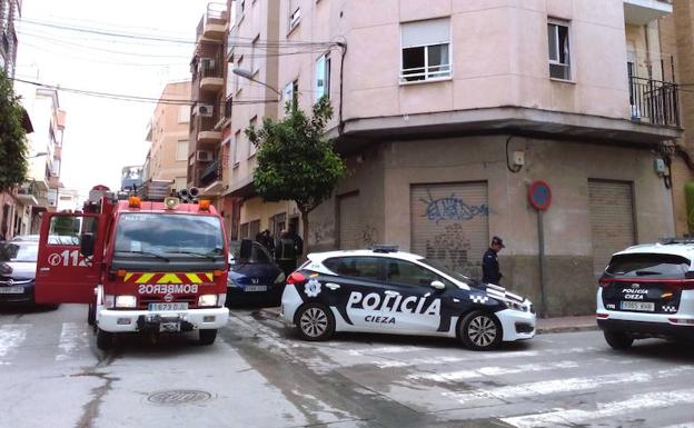 Un camión de bomberos en la zona del incendio.