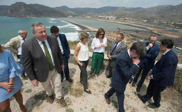 Visita de la ministra Tejerina a las obras de regeneración de la bahía de Portmán. 