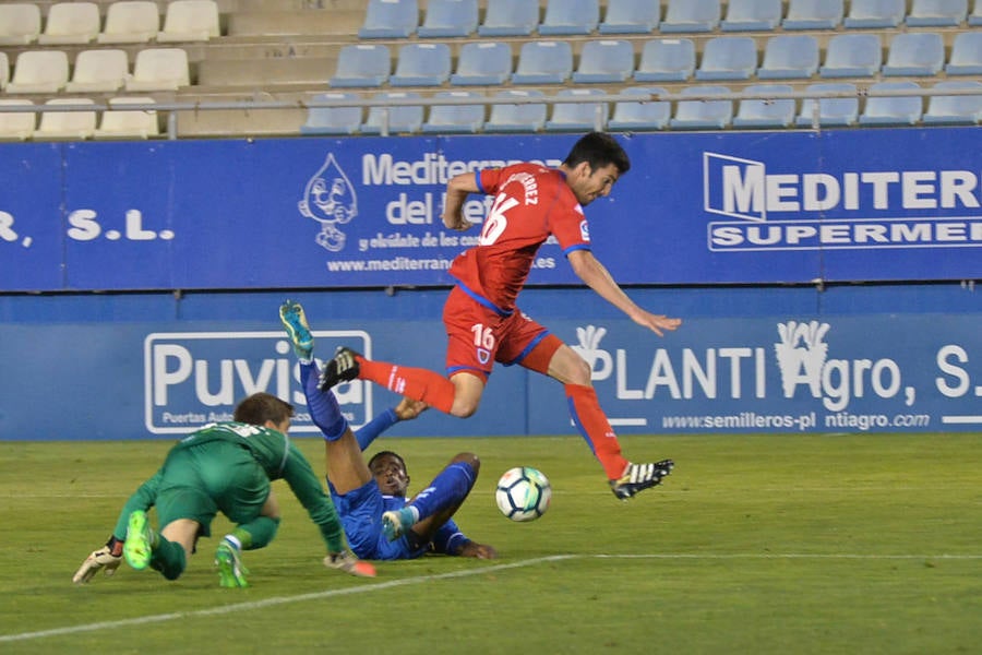 El equipo de Fabri, ya descendido, sorprende al Numancia en el Artés Carrasco con goles de Carlos Gutiérrez, en propia puerta, y Nando.