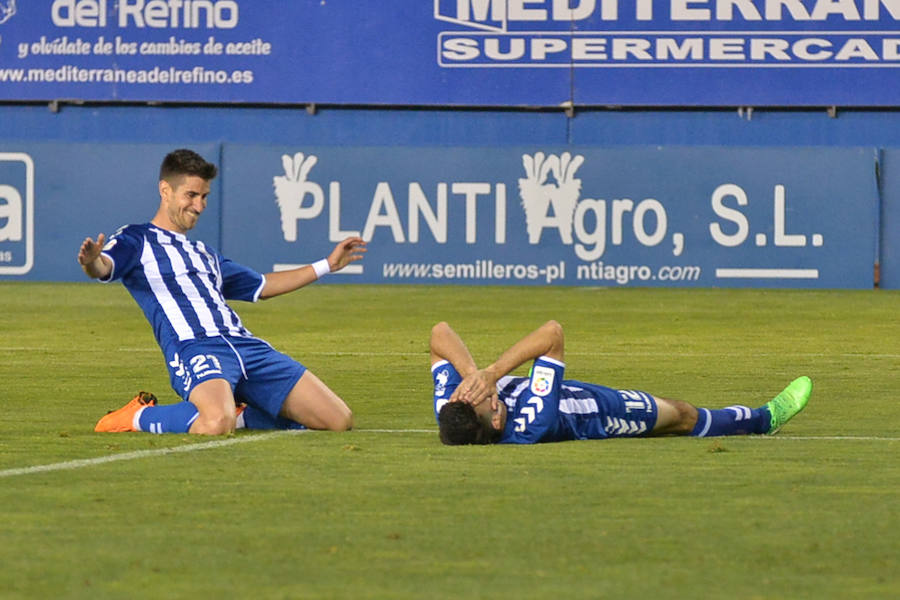 El equipo de Fabri, ya descendido, sorprende al Numancia en el Artés Carrasco con goles de Carlos Gutiérrez, en propia puerta, y Nando.