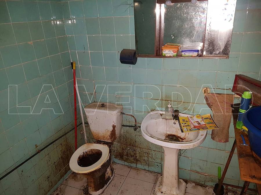 Dos policías locales rescatan a una madre y su hija a las que el cabeza de familia mantuvo retenidas contra su voluntad tras el aviso de familiares de la víctima