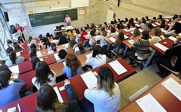 Un examen de oposiciones del SMS. 