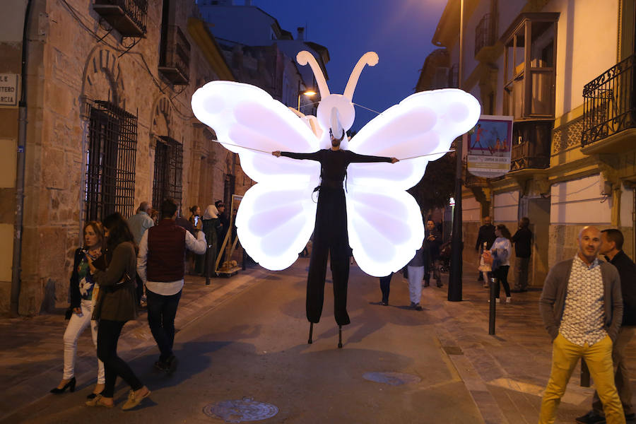 Visitantes durante la Noche de los Museos de Lorca.