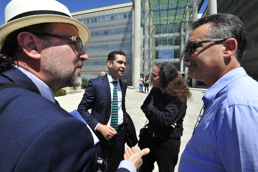 Prácticamente todas las salas de vistas de los juzgados de instrucción, primera instancia, de lo social y penales de la Ciudad de la Justicia de Murcia supendieron este martes sus vistas con motivo de la huelga de Justicia 