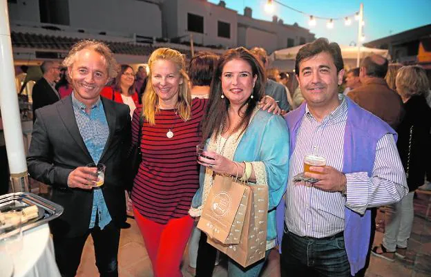 Miguel Ángel Quiroga, Mariola Pérez Templado, Vicente González y Mariam Martínez. 