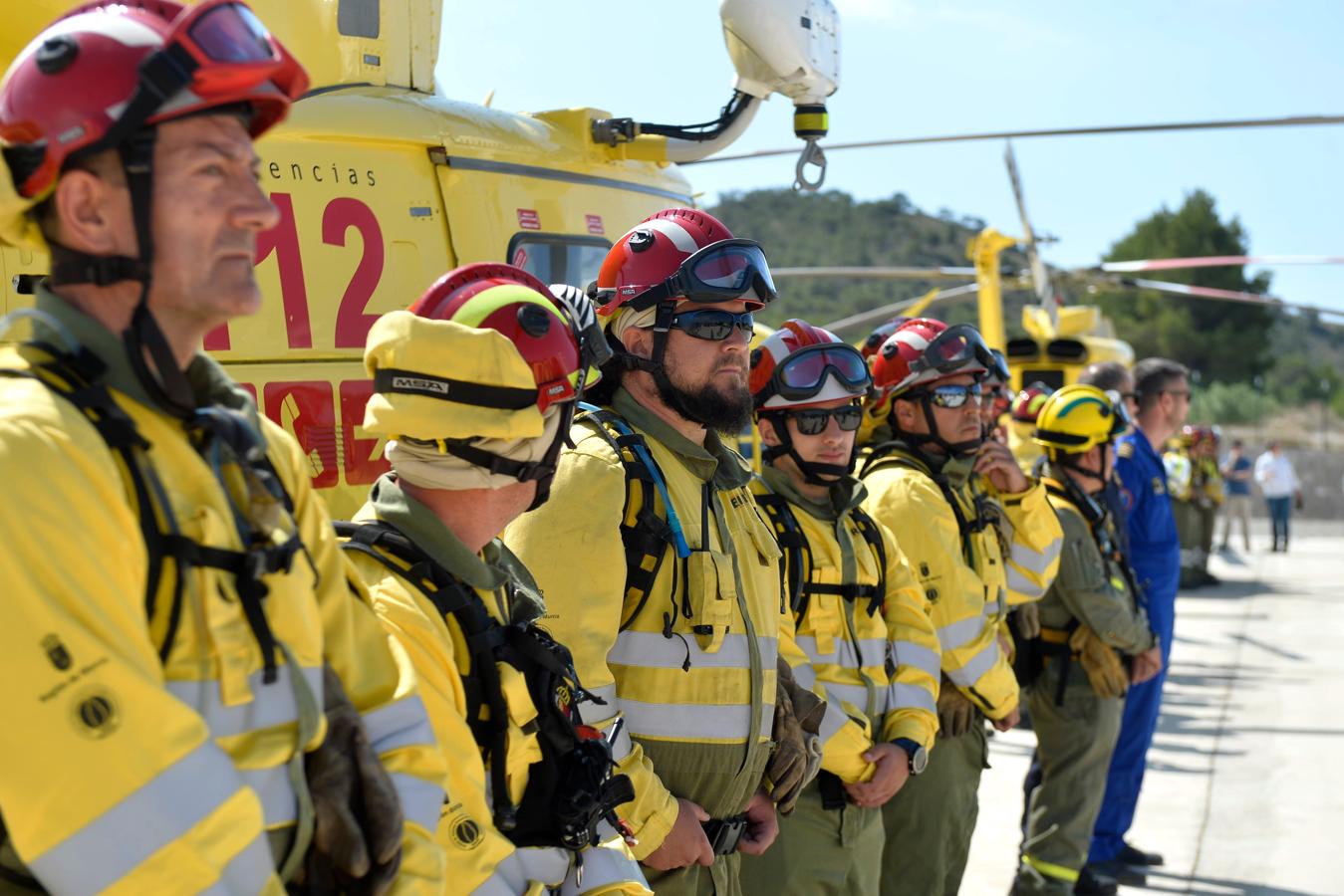 La lucha contra el fuego gana músculo desde el aire: este año el Plan Infomur contará por primera vez con cinco helicópteros y un avión anfibio