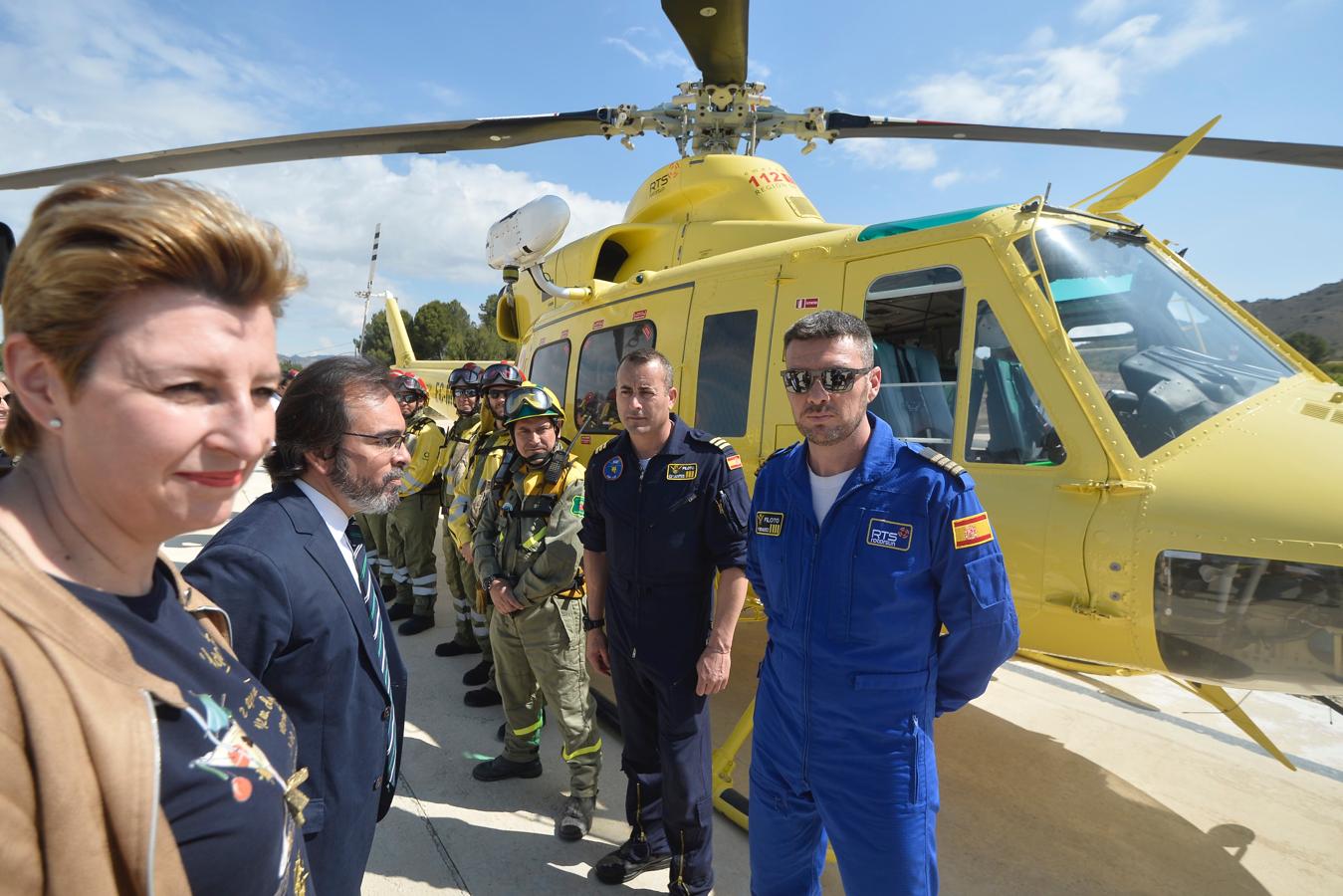 La lucha contra el fuego gana músculo desde el aire: este año el Plan Infomur contará por primera vez con cinco helicópteros y un avión anfibio