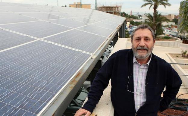 Emilio Ballester Fernández, fundador del colectivo de Educación Ambiental de la Región de Murcia, de la asociación Columbares y del Centro Medioambiental Fuente de Columbares