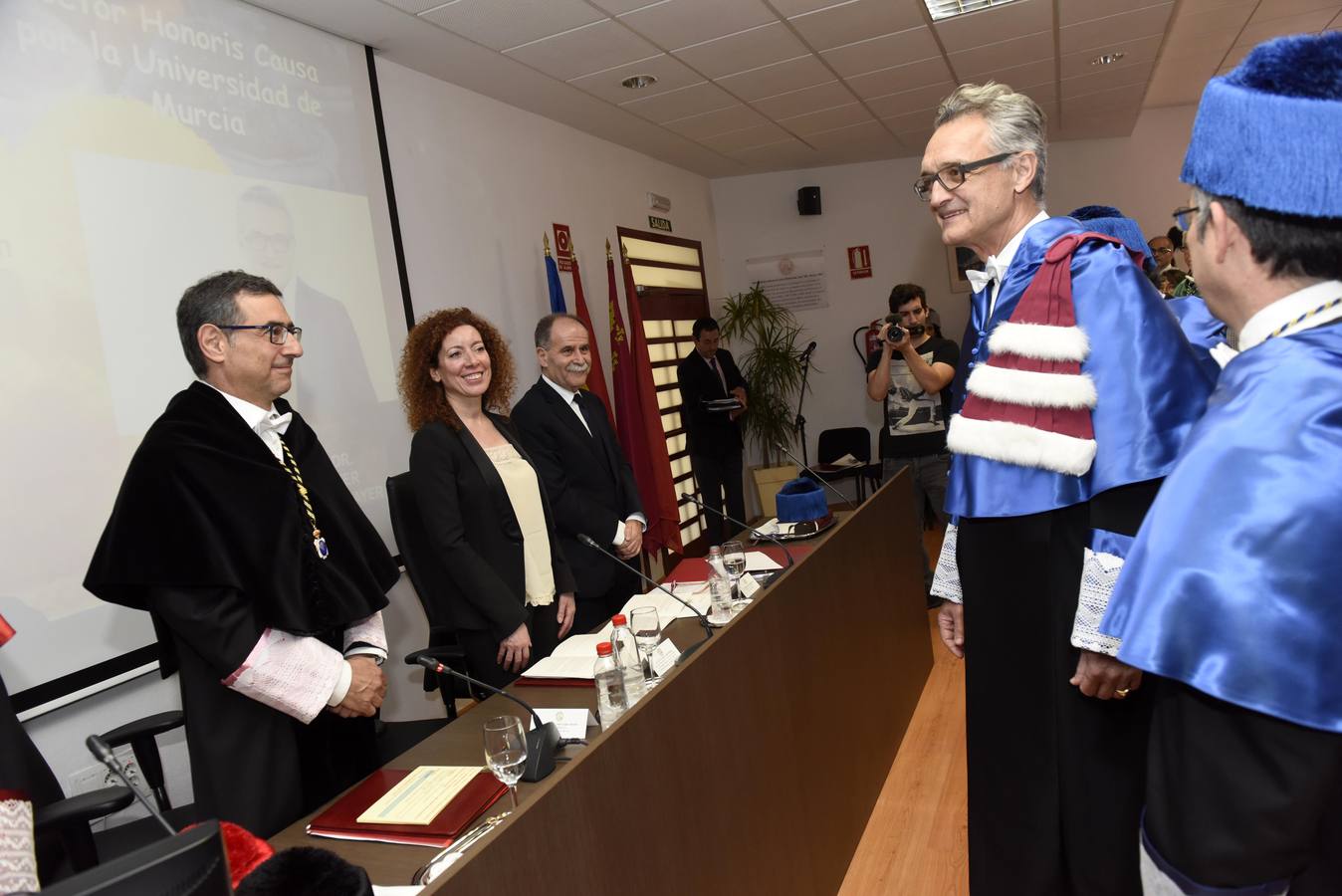 El rector de la UMU ha presidido el acto de investidura como Doctor Honoris Causa de Walter Schachermayer