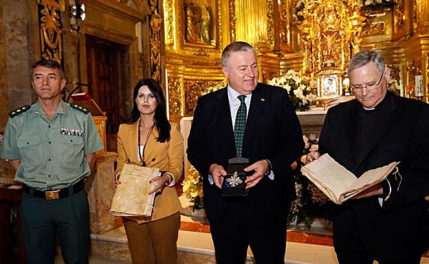 Jesús Arribas, Miriam Guardiola, Francisco Bernabé y el obispo Lorca Planes.