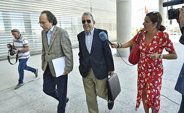 Cerdá, a su llegada al Palacio de Justicia.