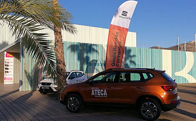 Los dos modelos de Seat, también fueron testigos de la gala de Onda Cero. 