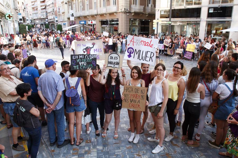 Concentración en la Plaza del ICUE de Cartagena.