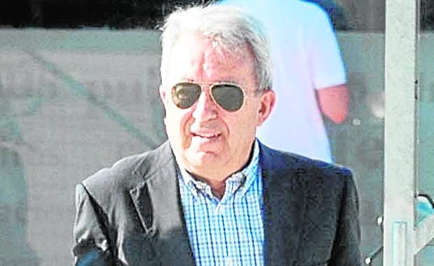 Antonio Cerdá, llegando a la Ciudad de la Justicia.