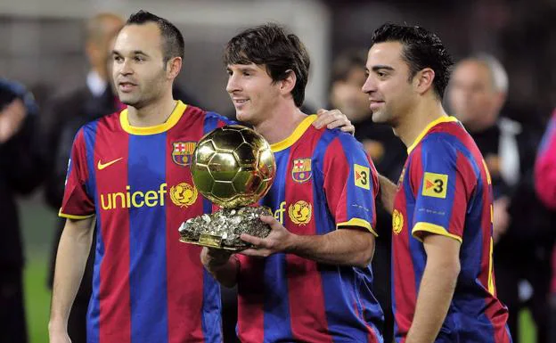 Tres canteranos del Barcelona llegaron a copar el podio del Balón de Oro.