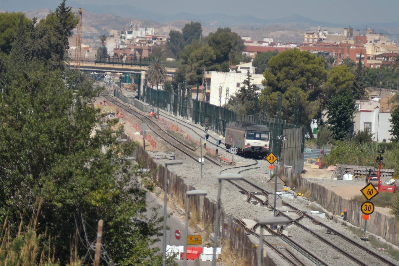 Esta fase de los trabajos se enmarca en las obras de soterramiento de la estación, Barriomar y Nonduermas, que junto a las de los tramos Nonduermas-Sangonera y Sangonera-Lorca serán licitadas próximamente
