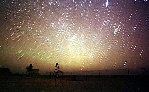 Fotografía de archivo tomada durante una noche de Perseidas.