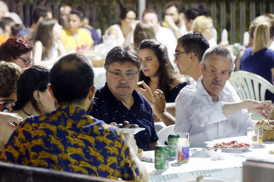 Los quince establecimientos con comida huertana del Malecón estarán abiertos hasta el día 10 