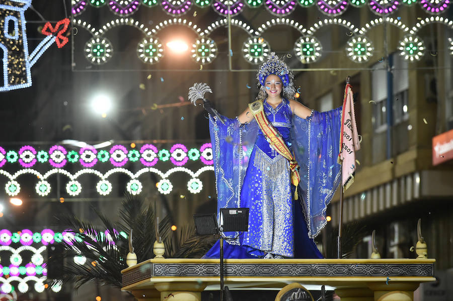 Este año, como novedad, el bando moro, encabezado por el rey Aben Hud, abre el desfile