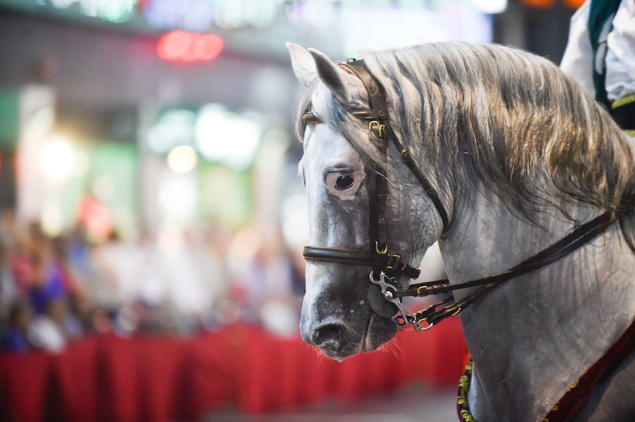 Este año, como novedad, el bando moro, encabezado por el rey Aben Hud, abre el desfile