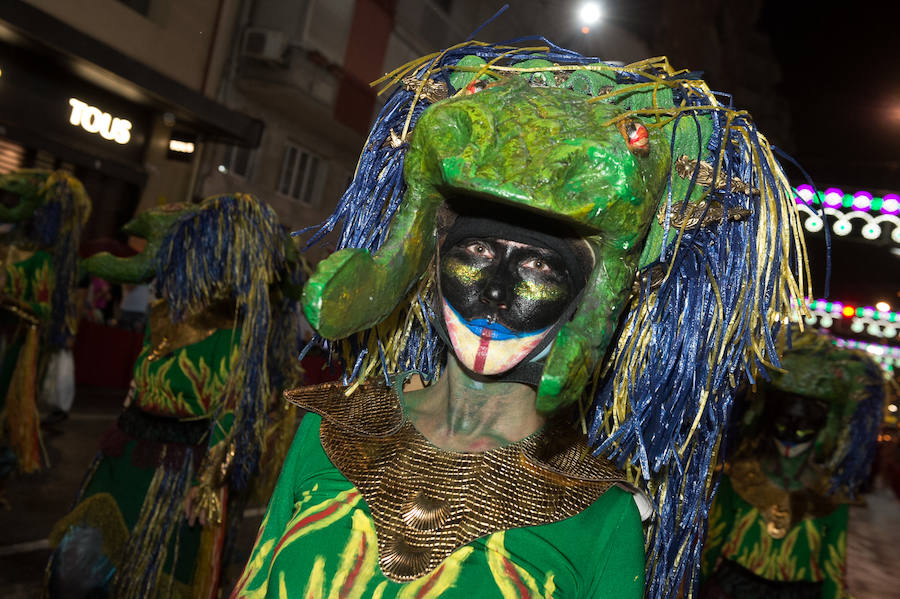 Este año, como novedad, el bando moro, encabezado por el rey Aben Hud, abre el desfile